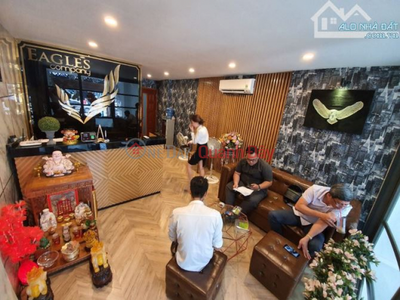 đ 23 Billion | Alleyway off Le Thi Rieng Street, District 1 - 6.1*14 meters - 4 floors - 23 billion VND (urgent sale)
