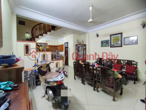 House for sale in HUYNH THUC KHANG LOT – CARS CAN PARKING AT THE DOOR – PLAYGROUND VIEW – 51m² x 5 FLOORS – 18.3 billion _0