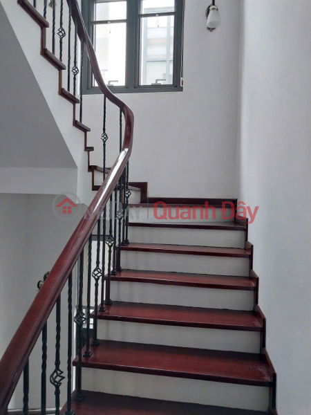 Cho thuê nhà, 98m2_ 4.5T; Hoàng Quốc Việt, Tô Hiệu, Nghĩa Tân -27 tr Việt Nam | Cho thuê, đ 27 triệu/ tháng