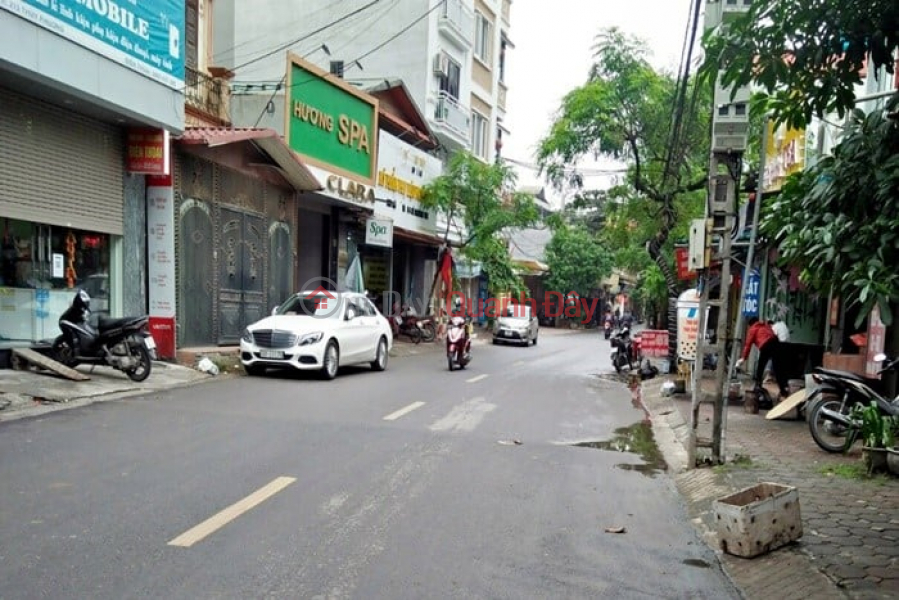 House for sale in Hoang Tang Bi - Tan Phong area, 4 floors with elevator waiting area, price just over 9 billion Sales Listings