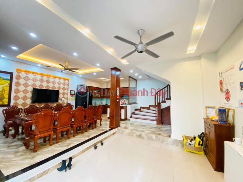 URGENT SELLING APARTMENT adjacent to THACH Ban, 82M2, 4 storeys, MT 7.5M, BEAUTIFUL HOUSE, GIVEN FULL IMPORTED HIGH QUALITY FURNITURE | Vietnam, Sales, đ 18 Billion