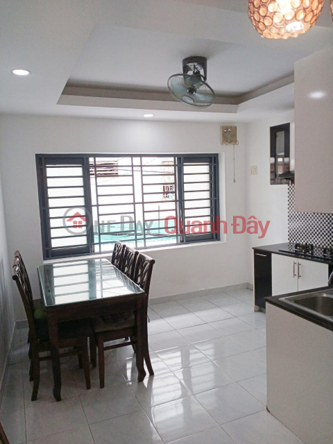 House for sale in Duy Tan, Phu Nhuan 26.4m2 after 4.15m, 6 billion. Cong 0909048*** _0