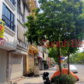 HOUSE FOR SALE ON Ngo Gia Tu Street, Spacious SIDEWALK, UNEXPECTED CASH FLOW _0