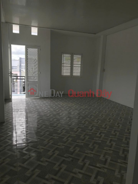 Solid house 1 ground floor 2 floors, newly renovated house suitable for business or for rent _0