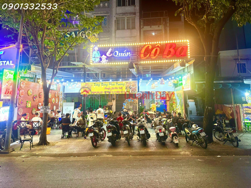 THE OWNER RESOLUTES A BAR WITH A BEAUTIFUL LOCATION AT THE FRONT OF VINH KHANH STREET, DISTRICT 4 Sales Listings