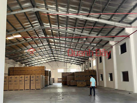 Warehouse for rent 3000m2 with AUTOMATIC FIRE PROTECTION SYSTEM, ACCEPTANCE PRICE 7x,000 VND\/m2 _0