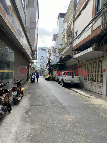 đ 9,9 tỷ | **Bán nhà hẻm 202 Phạm Văn Hai (4,5*20) 3 tầng; phường 5 Tân Bình