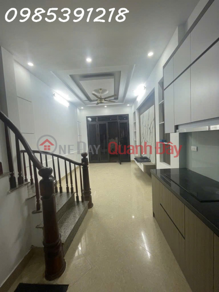 HOUSE FOR SALE IN TAM TRINH-MAI DONG- 31m2-6 FLOORS- ASKING PRICE 7.6 BILLION (Strong Negotiation)- NEXT TO MAI DONG SCHOOL- CORNER LOT- ALLEY Vietnam Sales đ 7.6 Billion