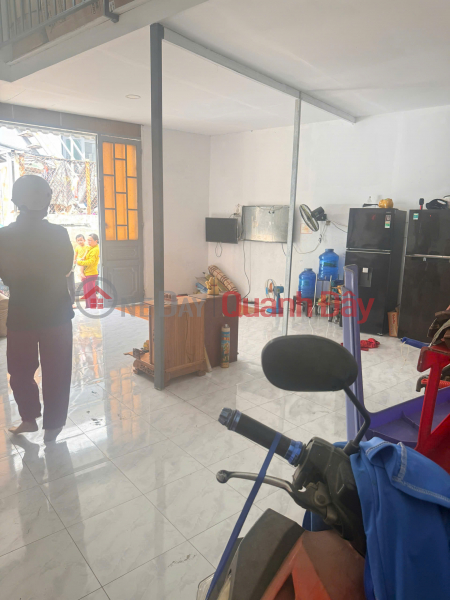 , Please Select, Residential Sales Listings đ 4.2 Billion