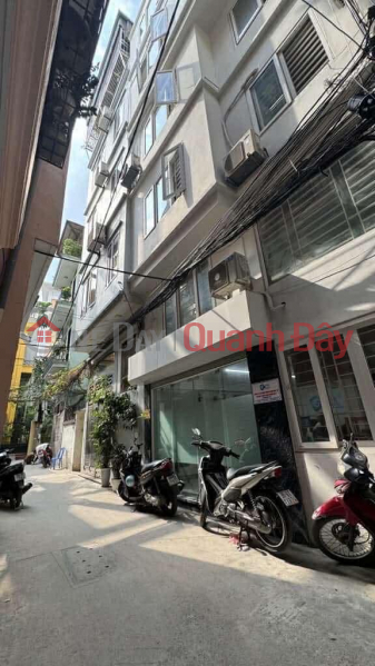 CORNER LOT - Phung Chi Kien Street, Hoang Quoc Viet 32\\/40m 6 floors Frontage 6.2m 11 Billion, Move in immediately Sales Listings