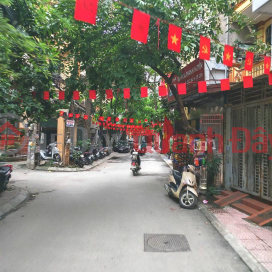 Hoàng Cầu 47m, 10m ô tô tránh, 2 thoáng, siêu hiếm, tặng toàn bộ nội thất _0