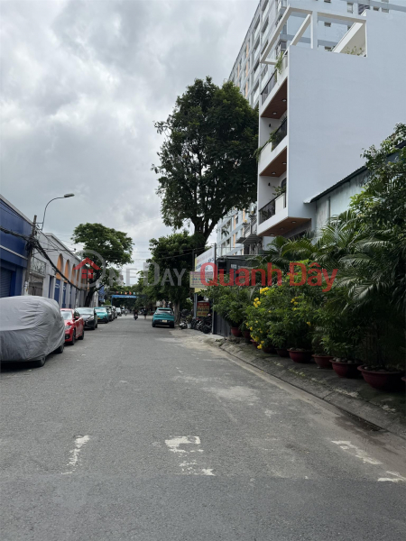 đ 17,5 tỷ **Bán nhà mặt tiền Văn Chung, P13, Tân Bình (4*28) 3 tầng; nhà ga T3