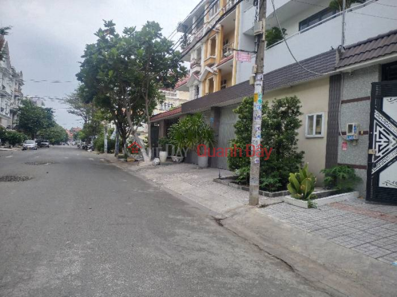 Property Search Vietnam | OneDay | Residential, Sales Listings | 4-SHEET HOUSE WITH ELEVATOR - 150M2 - TANK ROAD FRONT - MISSILE AREA - JUST A FEW STEPS FROM AEON MALL BINH TAN