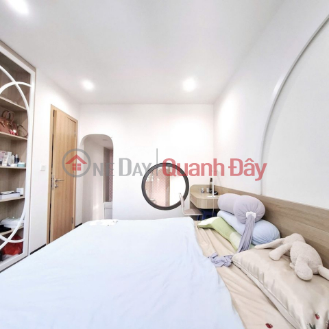 Beautiful house, fully furnished, parking available. Located on Trạm Street, 34m2 x 6 floors, 10.5 billion VND. Long Biên, Hanoi. _0