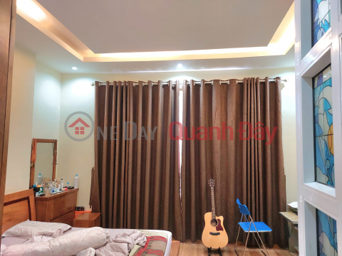 HOUSE FOR SALE HOANG CAU LAKE 1 STEP TO THE LAKE WAVES. 30M ABOUT 4TY CARS PARKING DOOR _0