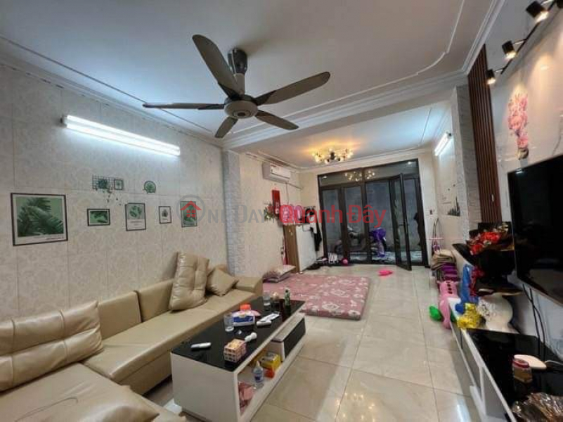 BEAUTIFUL HOUSE IN TAN MAI STREET - NEAR TEMPLE LAKE - GATE PARKING CAR - Area 39M2x5T PRICE 4.4 BILLION Sales Listings