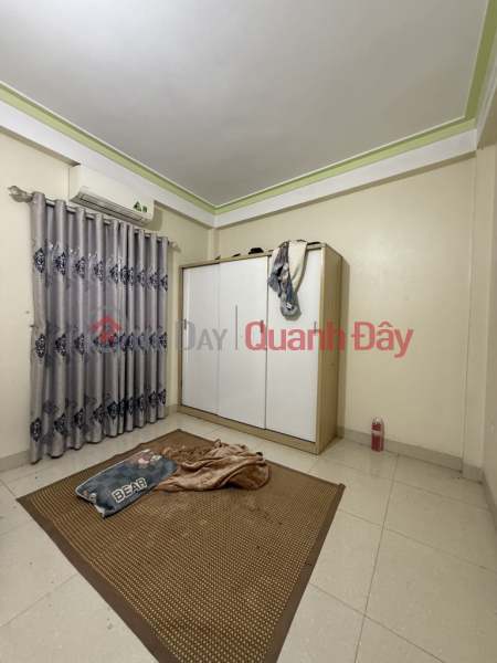 House for sale in Thanh Am, corner lot, 16 cars can park at the door, exactly 5m from the street, price over 6 billion, negotiable. Contact 0936123469 Vietnam | Sales đ 6.1 Billion