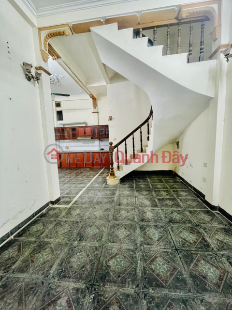 Thai Thinh 51m 4 floors only 10.8 billion, large private yard, full amenities _0