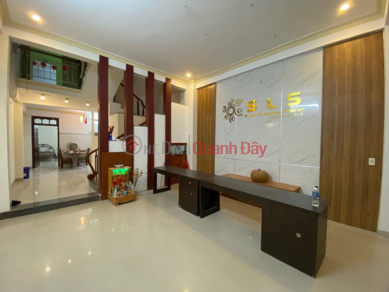 The owner rents a beautiful house facing NGUYEN LO TRACH Hoa Cuong Nam, Rental Listings