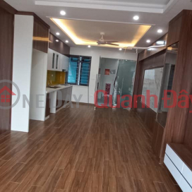 House for sale 140m2 Nghi Tam Street, Tay Ho Garage Avoiding the Elevator 16.7 Billion VND _0