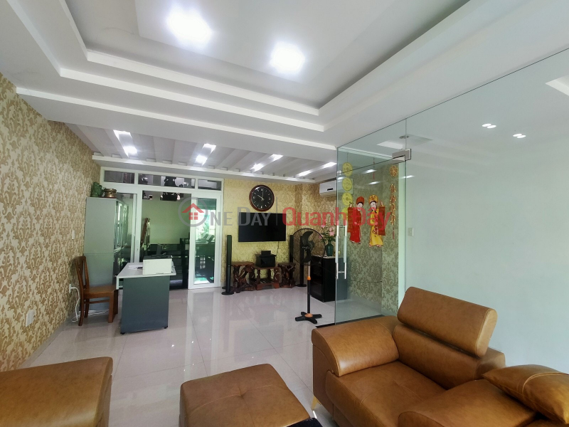 URGENT SALE! 4-storey house 105m2 frontage Phung Hung Hoa Minh Lien Chieu Da Nang more than 7 billion Sales Listings