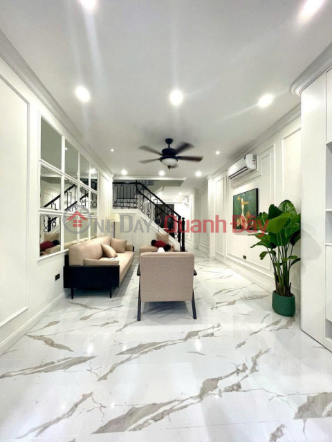 Tô Ngọc Vân - DT 76 m2 x XD 4 tầng x MT 3.8m - Giá 26.8 tỷ Tây Hồ _0