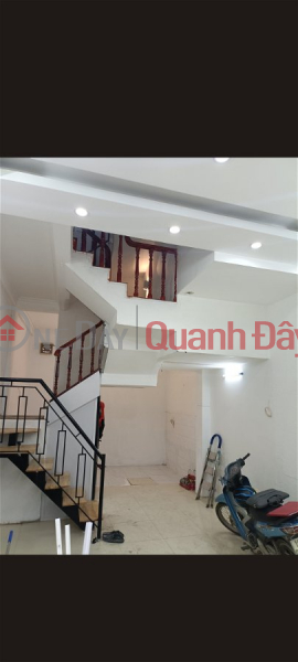 đ 11.3 Billion, Thuy Khue Townhouse for Sale, Tay Ho District. Book 31m Actual 38m Slightly 11 billion. Commitment to Real Photos Accurate Description. Owner