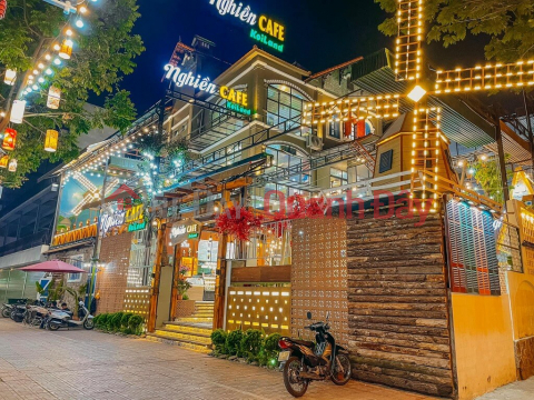 Quá Hiếm, Bán thửa đất Mặt phố Hồng Tiến, DT430m2, MT15m, Vị trí VIP. _0