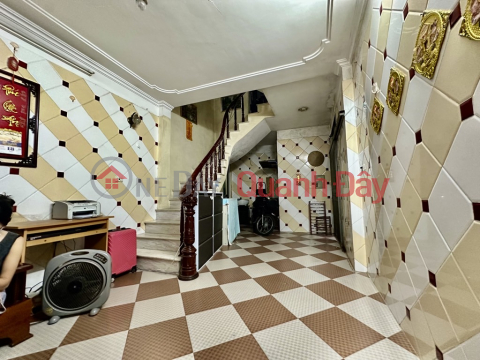 Tay Son 6-storey fortress, only 10m from car, near lake, next to street _0