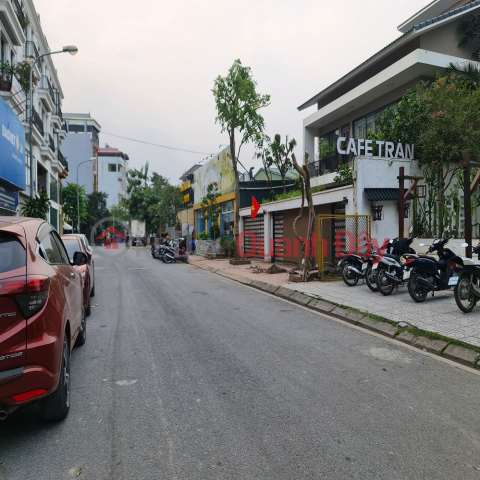 Trau Quy Ward, Gia Lam District, Hanoi. 101m2, 5m frontage, perfectly square plot, wide road, slightly over 10 billion VND. Contact 0989894845 _0