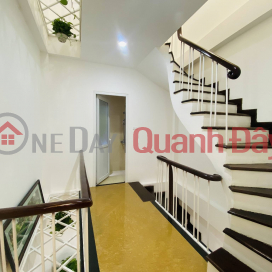 House for sale in Dong Da Center, 5 New Hard Floors, Fully Furnished, Area 30m2, Frontage 3.2m, Approximately 4 Billion. _0