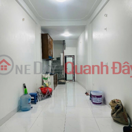 CẦU GIẤY DT 22M x4 TẦNG GIÁ CHỈ 3,9 TỶ,SỔ ĐỎ,NGÕ THÔNG,NHÀ ĐẸP DÂN XÂY _0