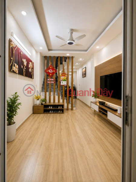 Bán nhà Đại Kim, Hoàng Mai dưới 8.2 tỷ. Thang máy. Ngõ nông cách ô tô 5 nhà. Niêm yết bán