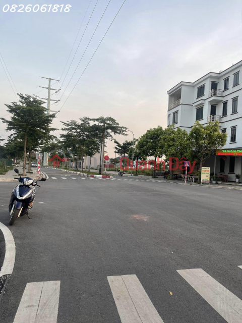 Selling service land in Hung Vuong urban area, 24m street, area 95m2, ready to transfer red book. _0