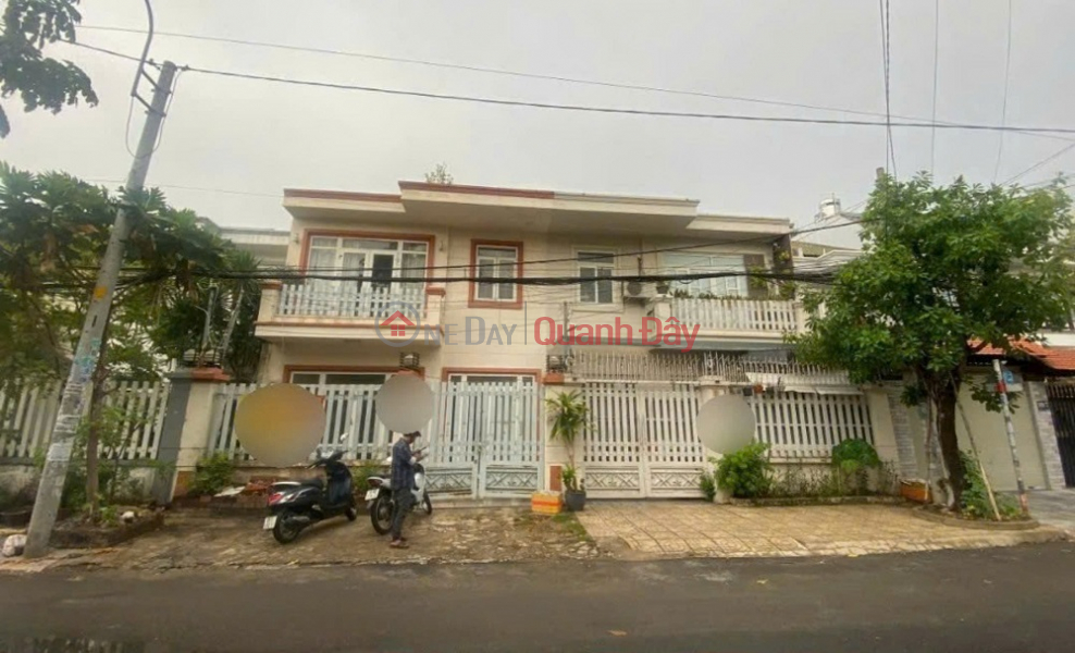 Nguyen Huu Dat Villa, Area 7x24m, square, 2 cast panels Sales Listings