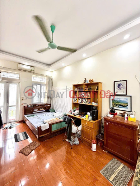 đ 10.3 Billion House for sale on Lang Street - Alley front for business - Red book 45m, 4 solid floors, price 10.3 billion