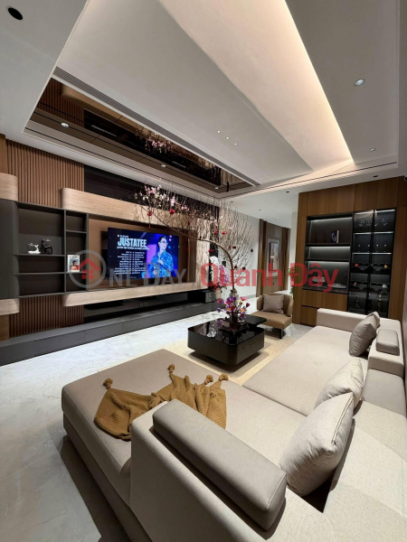 **House for sale in alley off Au Co Street, Ward 9, Tan Binh District (4x18m),5 floors, beautiful house** Sales Listings