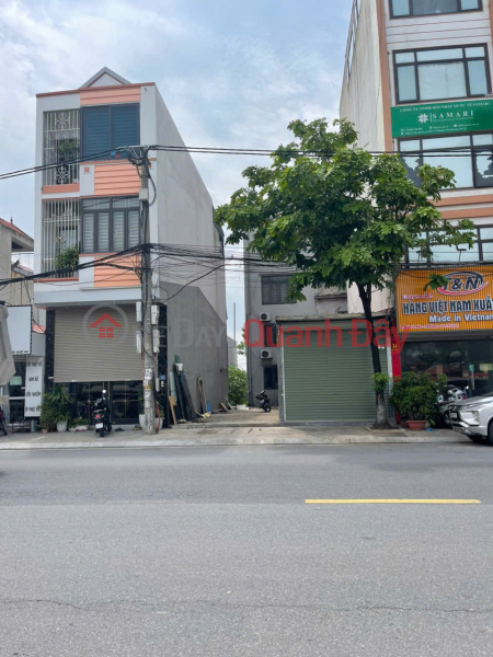 Land for sale in Go Meo, Dan Phuong center - Super prime location, great business! Sales Listings