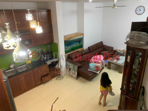 Cho thuê nhà nguyên căn ngõ 360 Xã Đàn, 50m2, 4 tầng, 4 ngủ, 13.5 Triệu KD online, ở gđ _0