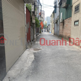 Giang Bien land for sale, nice location near schools, local markets. Frontage 5m x 11.5 is slightly 5 billion _0