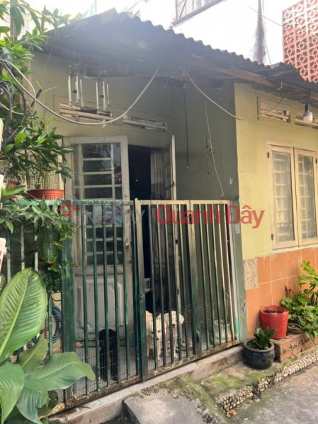 Property Search Vietnam | OneDay | Residential Sales Listings | House for sale in Tran Hung Dao racing car alley, District 5, 52m2, 2 floors, Cheap price