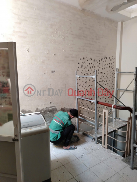đ 8 triệu/ tháng, Cho thuê nhà ngõ 192 Lê Trọng Tấn Thanh Xuân.40m2x2 tầng.2 ngủ.8 Triệu