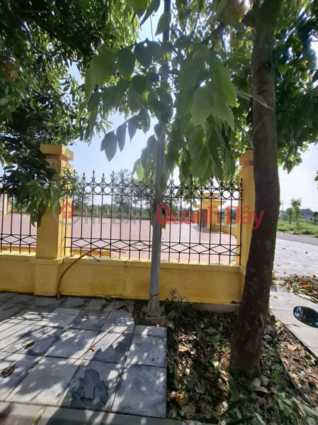 HOT !!! Land for sale in Hamlet 4 Nguyen Khe, 60m x 5.5m, sidewalk, car-free, price only 3.x billion, negotiable. Contact: 0936123469 Vietnam | Sales | đ 3.8 Billion