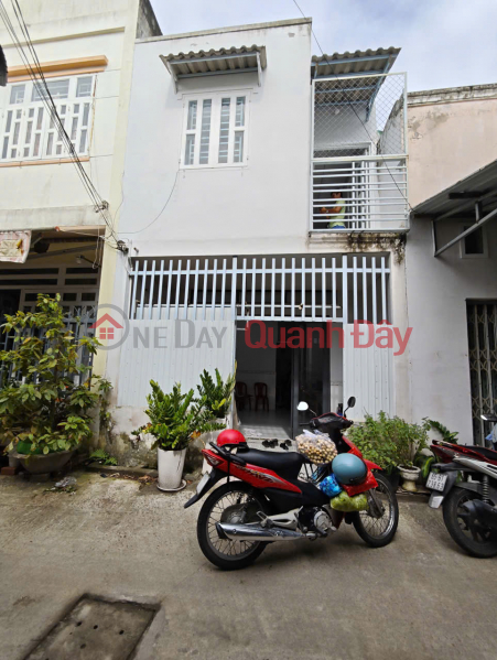 129. Nhà 5 triệu 2 phòng ngủ có nội thất gần Đền Hùng Niêm yết cho thuê