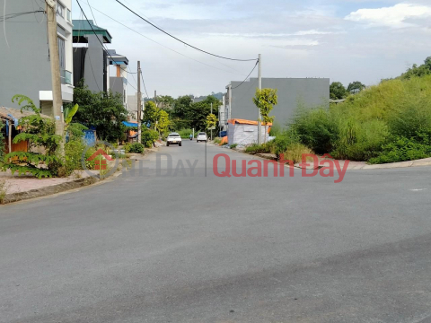 Owner needs to quickly sell a beautiful plot of land in Bac Lenh ward, Lao Cai city _0