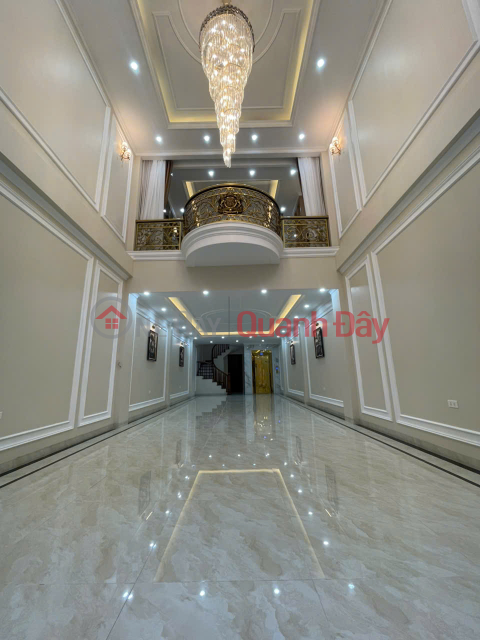 RARE! House for sale in area 918 Phuc Dong, 82m x 7 floors, elevator, 4-car garage, subdivided area, good people, comfortable living. Contact _0
