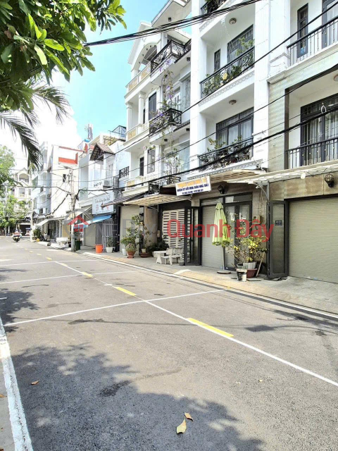 Nhà 4 tầng, xe hơi ngủ trong nhà, vừa ở vừa kinh doanh, cạnh Phú Mỹ Hưng, hơn 8 tỷ _0