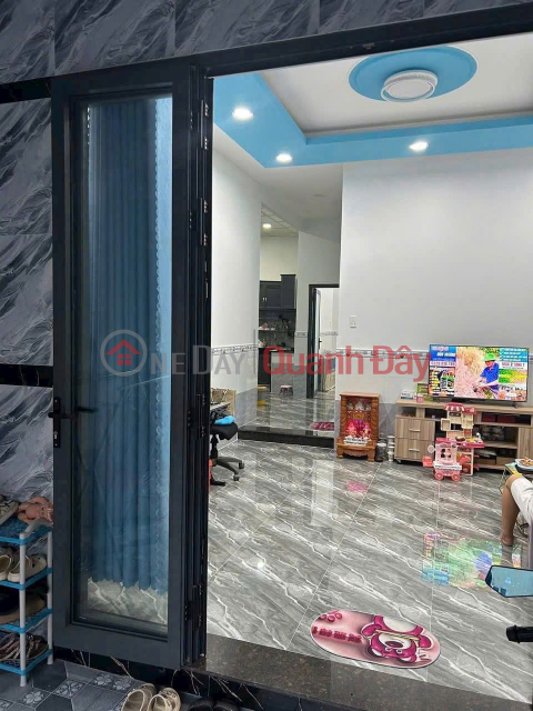 Beautiful house for sale, cheap price, car-friendly road, near Tan Phong market, only 2 billion 990 _0