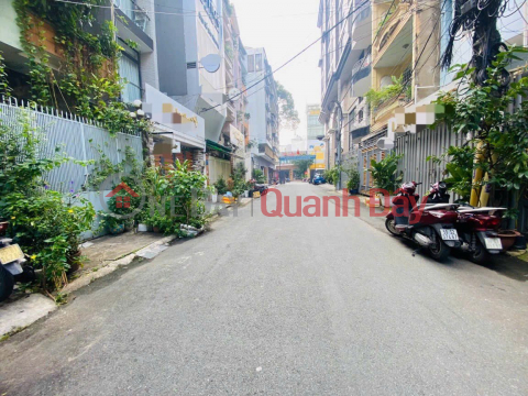 House with 1 ground floor, 1 mezzanine, 2 floors, 4 bedrooms right in To Hien Thanh. Less luck for you, please contact 0932196694 _0