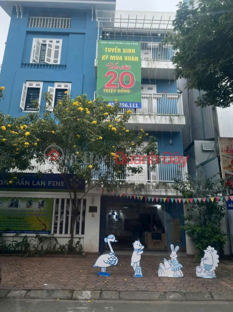 DETACHED VILLA IN EXTREMELY BEAUTIFUL LOCATION ON TRAN KIM XUYEN STREET, CENTER OF CAU GIAY DISTRICT.<br \/> ELEVATOR - DIAMOND LOCATION - _0